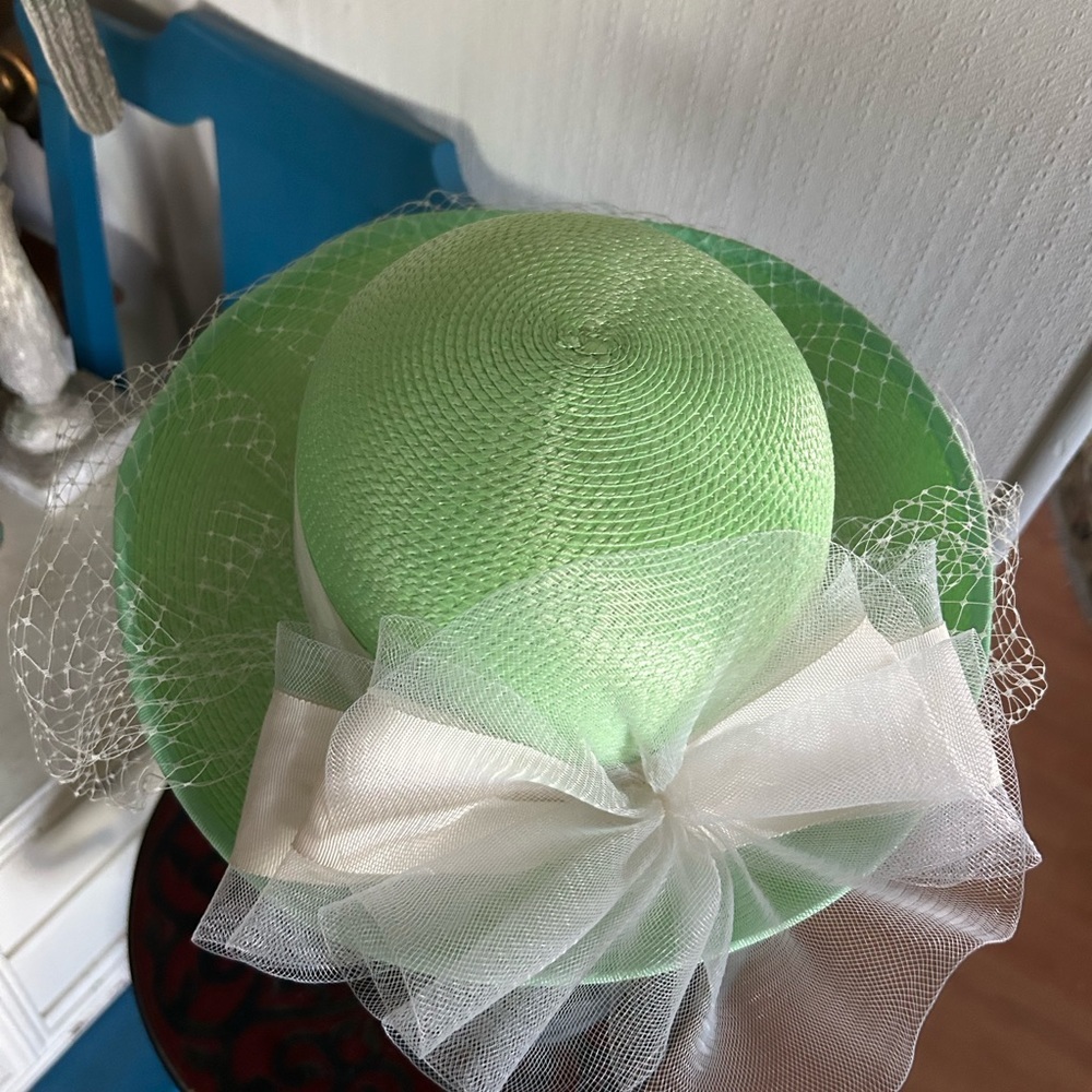 Vintage Mint Green Straw Hat - Picture 5 of 7